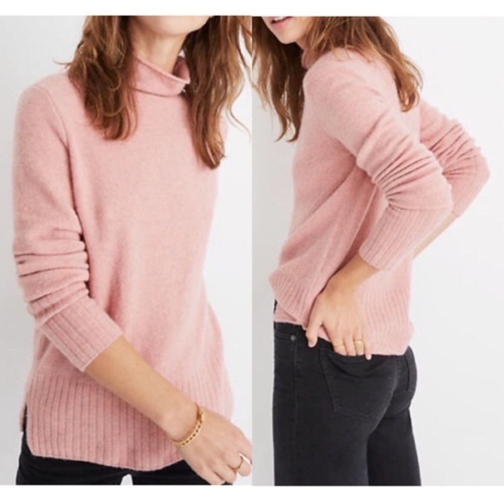 Madewell soft pink turtleneck sweater size m